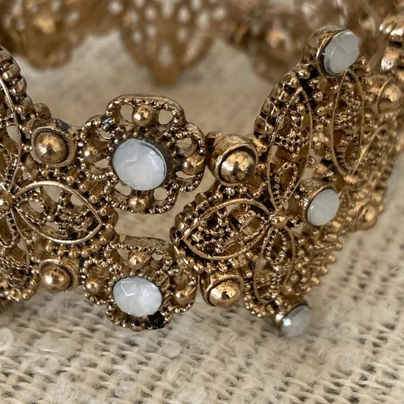 Bracelet - Picture 2 of 3